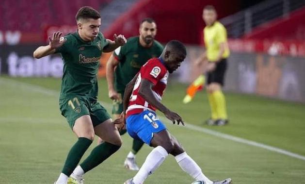 与兄长裘德 与兄长裘德